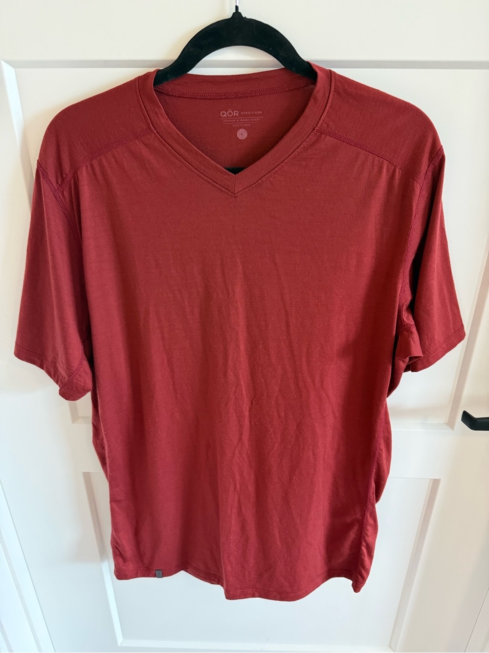 QOR 17.5 Merino Wool V-Neck T-Shirt Red Men’s Size Large